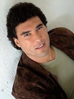 Galerie foto - monno - Eduardo Yanez
