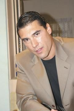 Galerie foto - aureliano - Eduardo Yanez